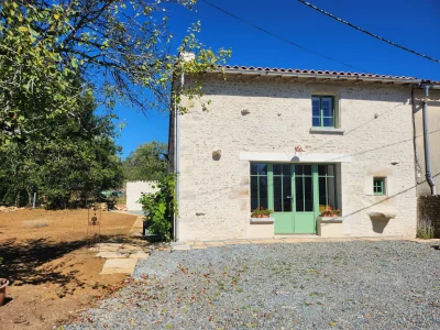 La-Petite-Maison-d039Exireuil-8211-Exireuil_1763022