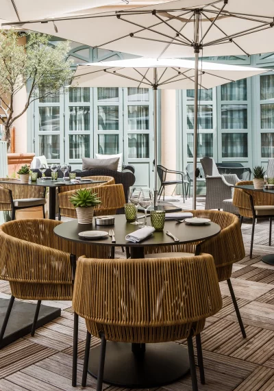 La-Table-du-Roi-8211-Grand-Hotel-Roi-Rene_543710
