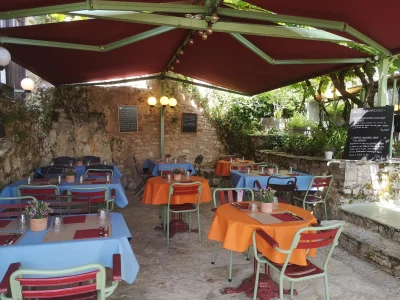 La-Terrasse-8211-Table-du-Producteur-8211-Saint-Cirq-Lapopie_1763525