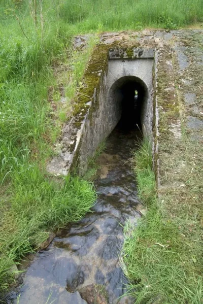 La-fontaine-souterraine-de-la-Grande-Neuville-8211-Gartempe_2647148
