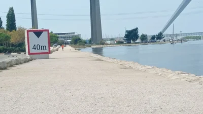 La-voie-verte-de-la-gare-de-Lavera-vers-le-centre-ville-8211-Martigues_24807