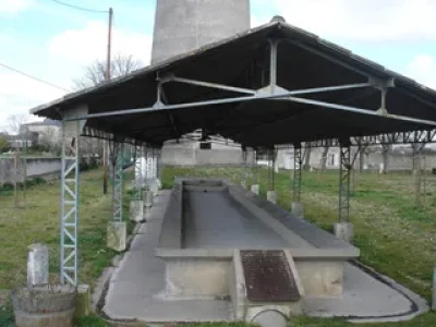 Lavoir-des-Quinconces-a-Barsac-8211-Barsac_2572610