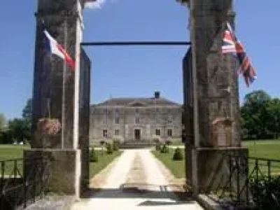 Le-Chateau-des-Granges-8211-Brantome-en-Perigord_3075169