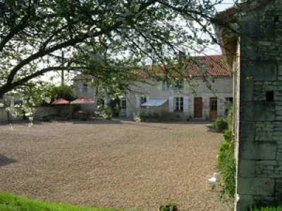 Le-Clos-des-Fayes-8211-Berthegon_2174461