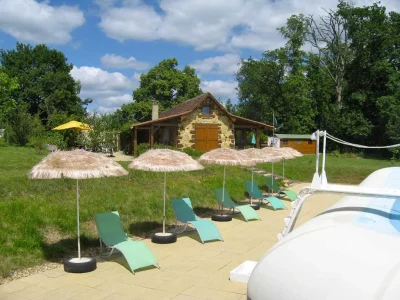 Le-Coteau-de-l039Herm-8211-camping-Naturiste-8211-Rouffignac-Saint-Cernin-de-Reilhac_2886035