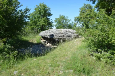 Le-Dolmen-de-Changefege-8211-VTT-n°13-8211-Mende_3750053