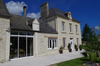 Le-Domaine-des-Paons-Gite-Omaha-12-personnes-8211-Saint-Germain-du-Pert_1316560