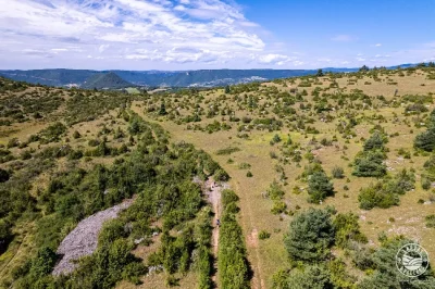 Le-GR®-71-C-et-D-8211-Le-tour-du-Larzac-8211-La-Cavalerie_2229228