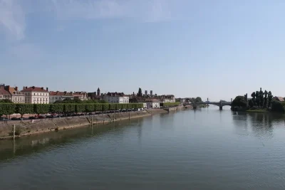 Le-Grand-Tour-du-Chalonnais-a-pied-Etape-Chalon-sur-Saone-8211-Verdun-Ciel-8211-Chalon-sur-Saone_3698304