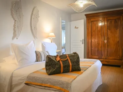 Le-Hameau-d039Eguisheim-8211-Domaine-GINGLINGER-8211-Eguisheim_2658689
