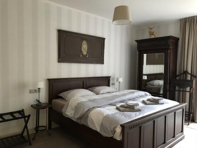 Le-Hibou-Reveur-8211-Chambre-d039hotes-Le-Comte_45023
