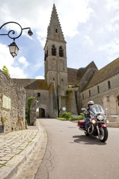Le-Loiret-a-moto-Le-Gatinais-ou-la-vie-sauvage-8211-Montargis_3304875