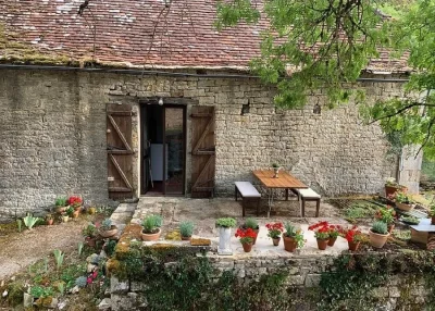 Le-Mas-de-Pradie-8211-The-Chateau-Sisters-8211-The-Guardian039s-Cottage-8211-Foissac_2246517