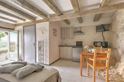 Le-Mas-des-Papillons-8211-Le-Four-a-Pain-8211-Porte-du-Quercy_2498624