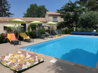 Le-Mas-du-Gui-8211-La-Maison-du-Bonheur-8211-Eyragues_2841950