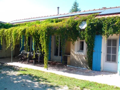 Le-Mazet-des-Gravelettes-8211-Fontvieille_2684801