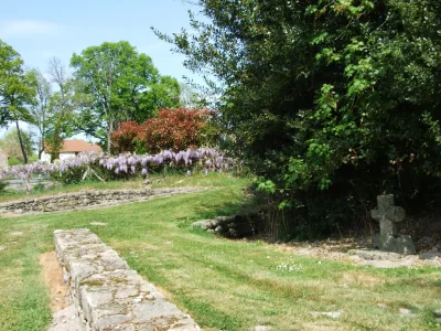 Le-Parc-de-la-Place-Saint-Antoine-8211-Roches_2411239