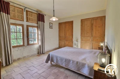 Le-Petit-Mas-des-Mourgues-8211-Saint-Etienne-du-Gres_2562750