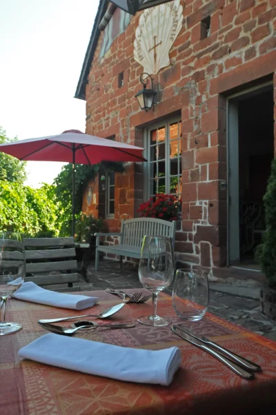 Le-Relais-Saint-Jacques-de-Compostelle-8211-Collonges-la-Rouge_3193331
