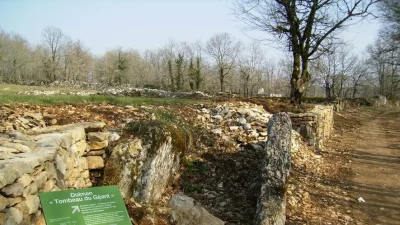 Le-Tombeau-du-Geant-8211-Parcours-pedagogique-livret-jeu-8211-Villeneuve_2232704