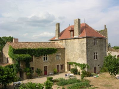 Le-Vieux-Chateau_48500