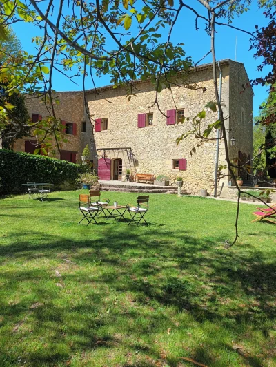 Le-Vieux-Moulin-de-Jouques-8211-Jouques_2289096