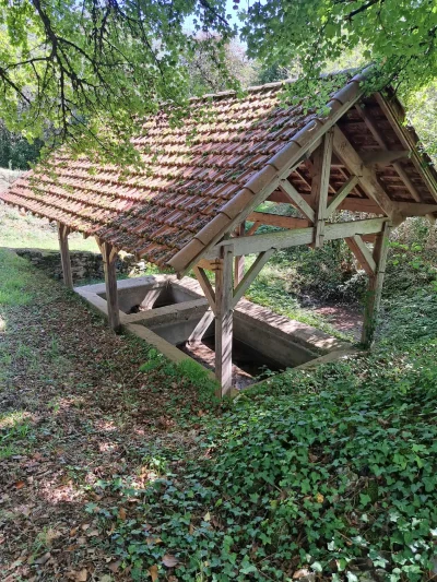 Le-chemin-des-Fontaines-8211-Cuzance_3732942