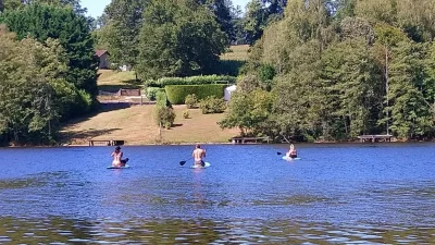 Le-lac-de-Sainte-Helene-a-Bujaleuf_503677