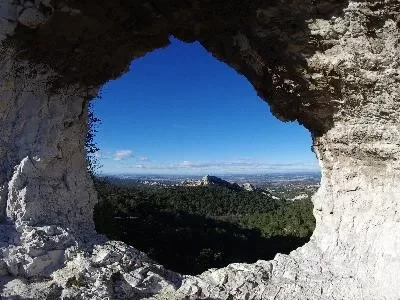 Le-plateau-de-la-Caume-a-St-Remy-de-Provence_723163