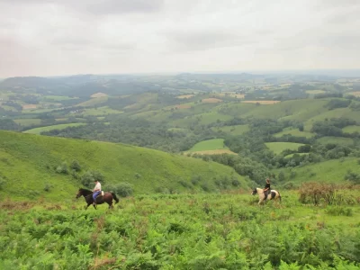 Le-sentier-des-contrebandiers-8211-De-Lasse-a-Espila-8211-equestre_1027560