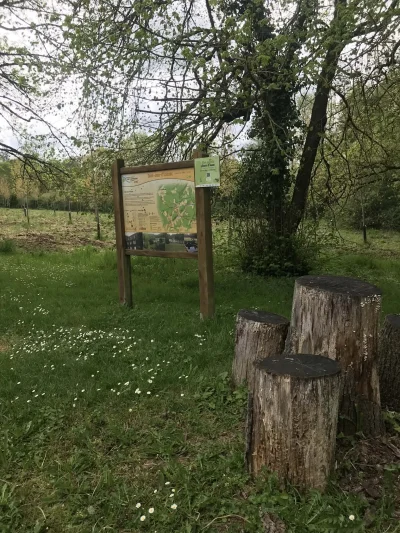 Le-sentier-du-Landais-8211-Saint-Jean-d039Estissac_3868498