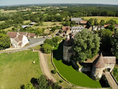 Le-village-de-Lys-Saint-Georges-8211-Lys-Saint-Georges_3221757