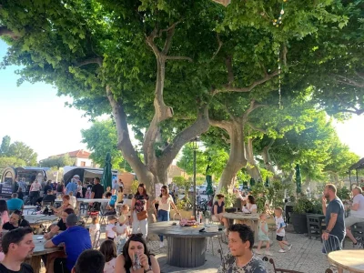 Les-Estivales-8211-Soiree-Food-Trucks-8211-10-08-2025-8211-Boulbon_2515907