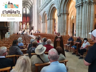 Les-Etonnants-Patrimoines-decouverte-de-la-cathedrale-en-famille-le-temps-des-batisseurs-8211-31-10-2025-8211-Bayeux_2127620