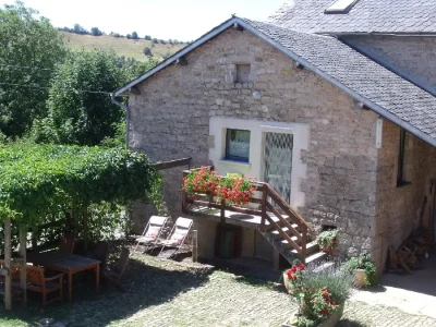 Les-Gites-de-la-Ferme-Seguin-8211-Gite-La-Maison-d039Amedee-8211-Severac-d039Aveyron_2240344