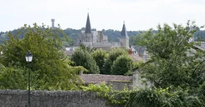 Les-Iles-du-Pont-8211-Liguge_2638029