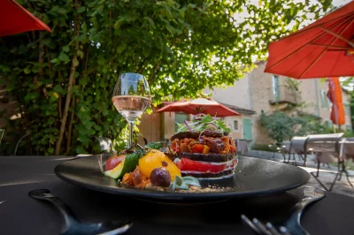 Les-Orangeries-Eco-hotel-8211-Lussac-les-Chateaux_3431051