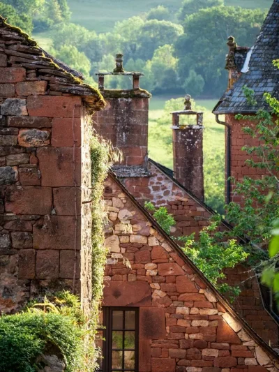 Les-Pierres-Rouges-8211-Collonges-la-Rouge_3716752