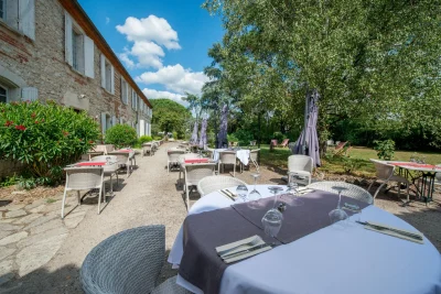 Les-Tables-du-Prince-Noir-8211-Serignac-sur-Garonne_3079707