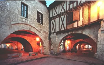 Les-couverts-arcades-8211-Sainte-Foy-la-Grande_1445511
