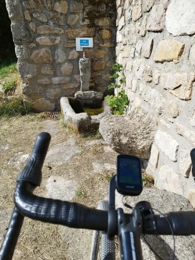 Les-hameaux-Aubracois-en-Gravel-8211-Peyre-en-Aubrac_3747595