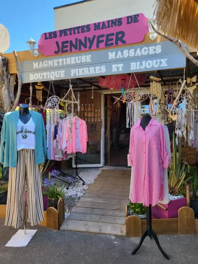 Les-petites-mains-de-Jennyfer-8211-Saint-Julien-en-Born_3329797