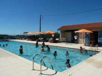 Lire-a-la-piscine-8211-29-07-2026-8211-Arroses_3750172