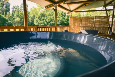 Lodge-Divine-8211-You-amp-Me-Glamping-8211-Moncontour_2701296