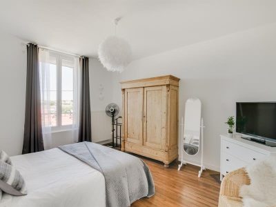 MAISON-DE-VACANCES-QUI-S039Y-FROTTE-S039Y-PIQUE_80068