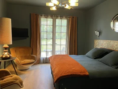 MAISON-JOYEUSETE-8211-LA-VELOURS-8211-Berriac_3098709