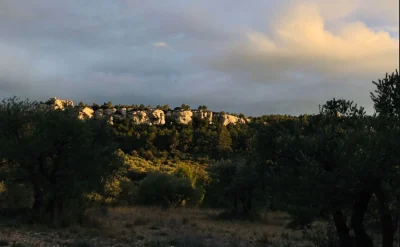 MAUSSANE-LES-ALPILLES-8211-Tour-des-Baux-de-Provence-a-velo-8211-Maussane-les-Alpilles_1727691-29
