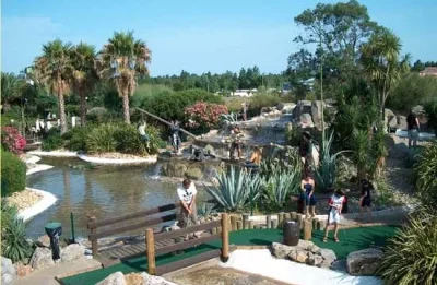 MINI-GOLF-CALIFORNIEN-8211-Vias_2406869