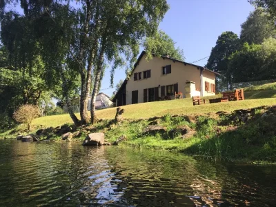Maison-Lac-de-Pareloup-quotLes-pieds-dans-l039eauquot-8211-Arvieu_2245844