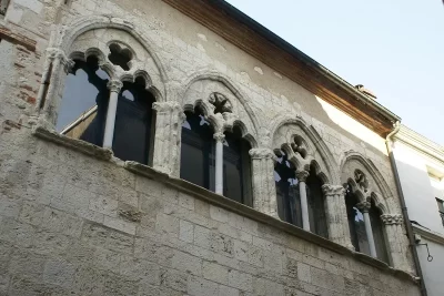 Maison-dite-du-Senechal_495998